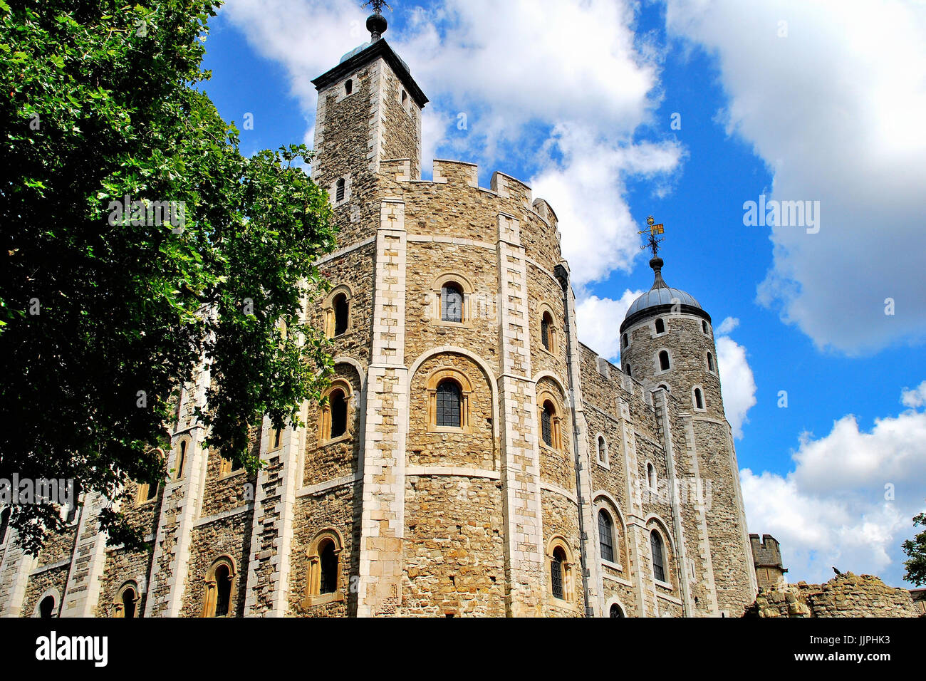 Vue extérieure du Tower of London Museum, Londres, Royaume-Uni Banque D'Images