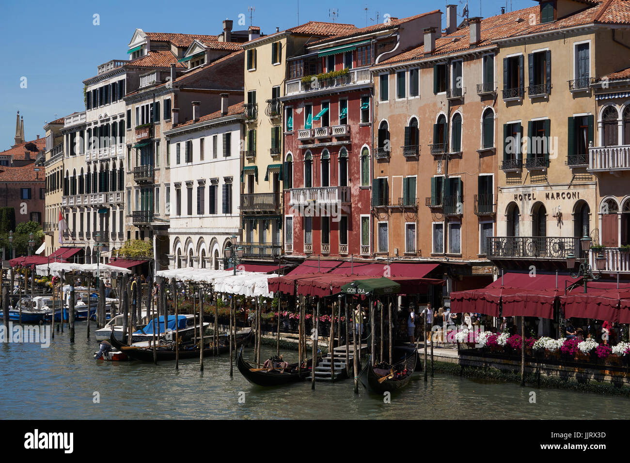 Sur le Grand Canal, Venise. Banque D'Images