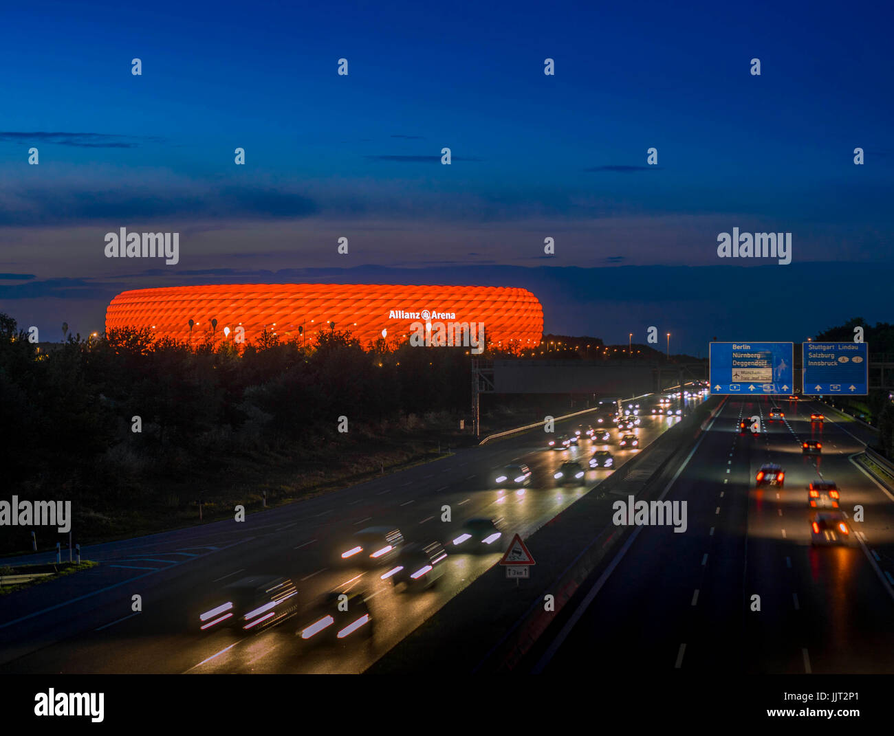 Célèbre stade de football Allianz Arena de Munich, Bavaria, Germany, Europe Banque D'Images