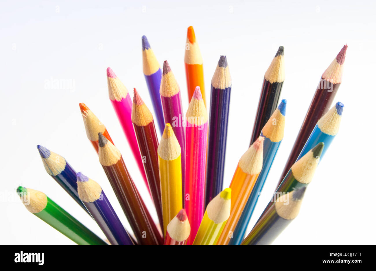 Groupe des crayons de couleur avec aiguisée finit par Banque D'Images