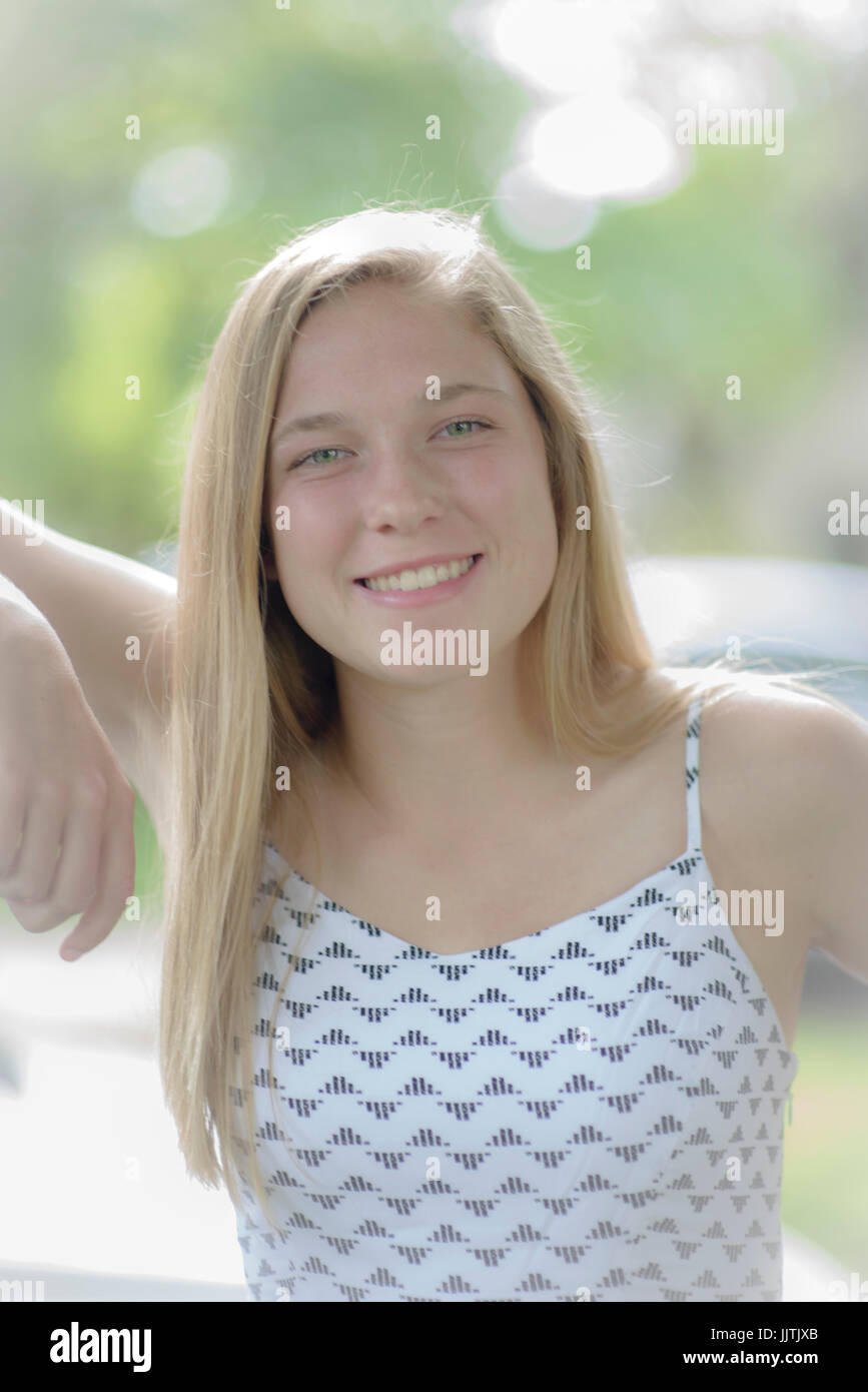 Pretty 18 year old girl Banque de photographies et d’images à haute