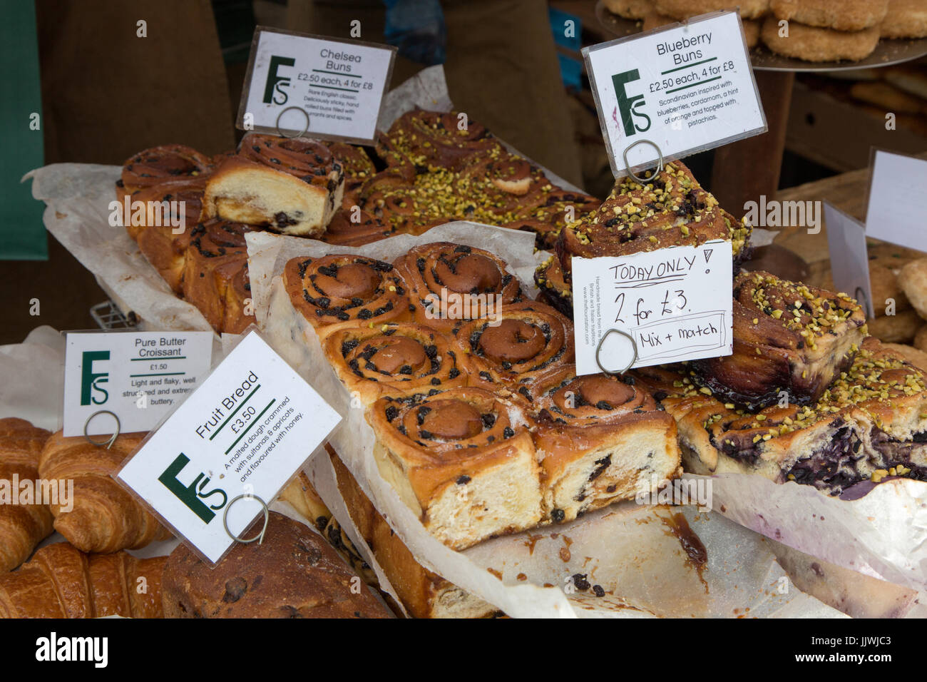 Produits de pain frais à la Real Food Market, King's Cross Banque D'Images