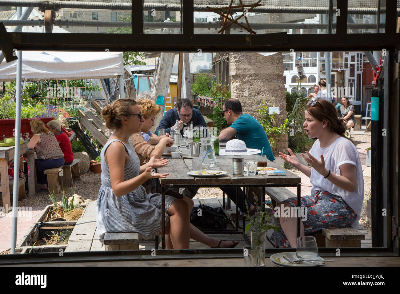 Déjeuner à sauter le jardin et la cuisine, London King's Cross Banque D'Images