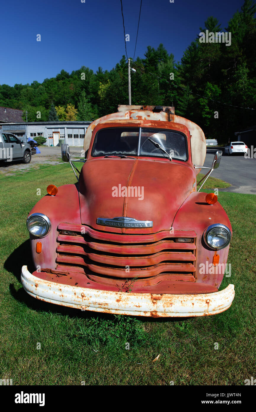 Camion de livraison d'huile de chauffage Chevrolet d'époque Banque D'Images