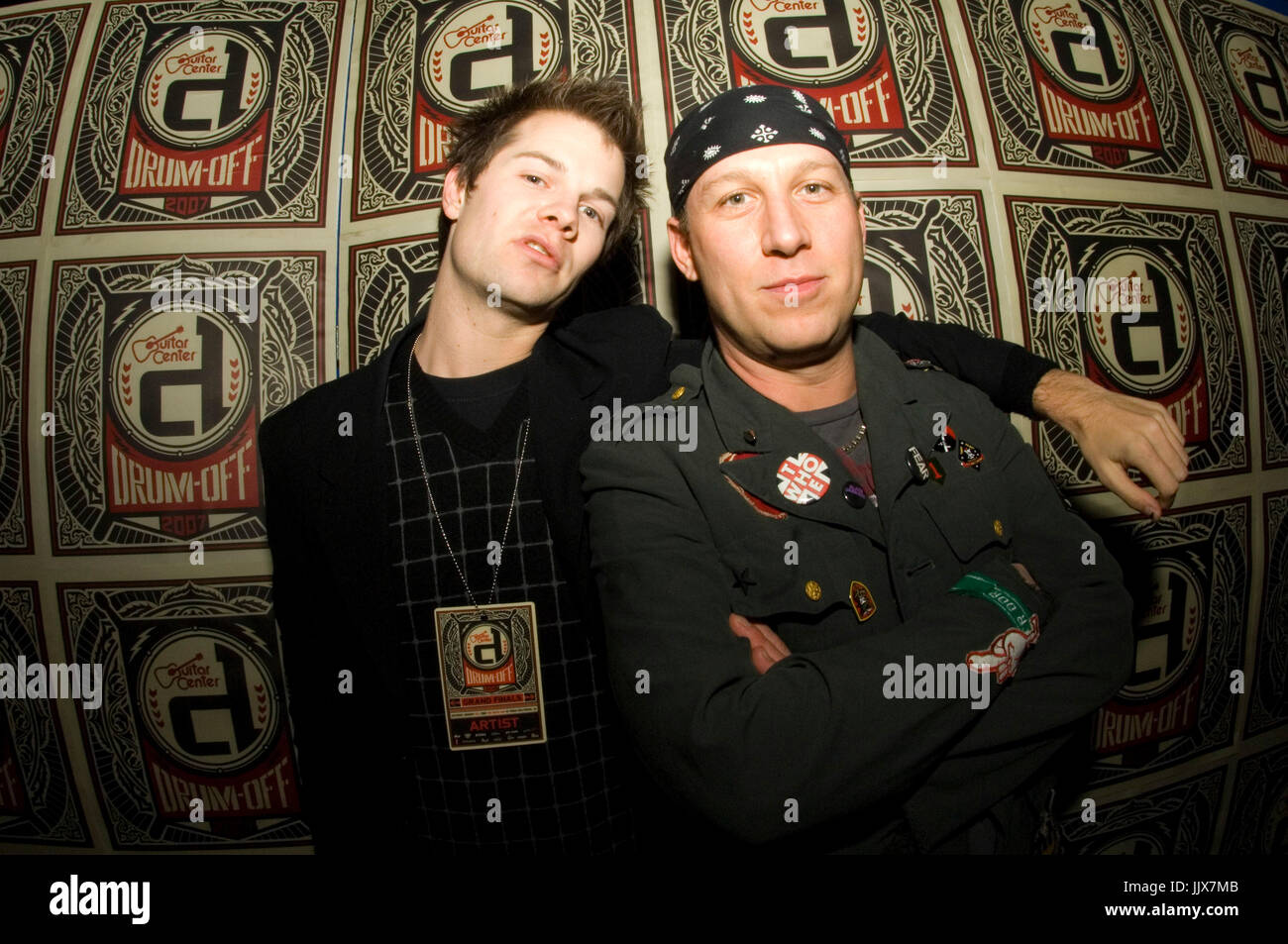 (G-D) Bobby Alt Street Drum corps Stephen Perkins Jane's addiction Guitar Centre Drum-off Henry Fonda Theatre Los Angeles, ca. Banque D'Images