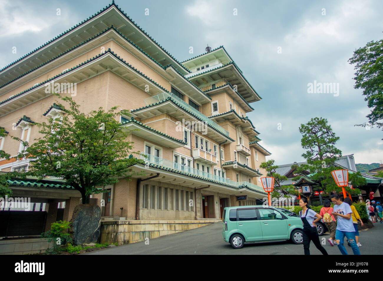 KYOTO, JAPON - Juillet 05, 2017 : Avis de Geisha japonaise traditionnelle, bâtiment de l'école dans l'ancien quartier Higashi Chaya geisha. Higashi est un lieu charmant w Banque D'Images