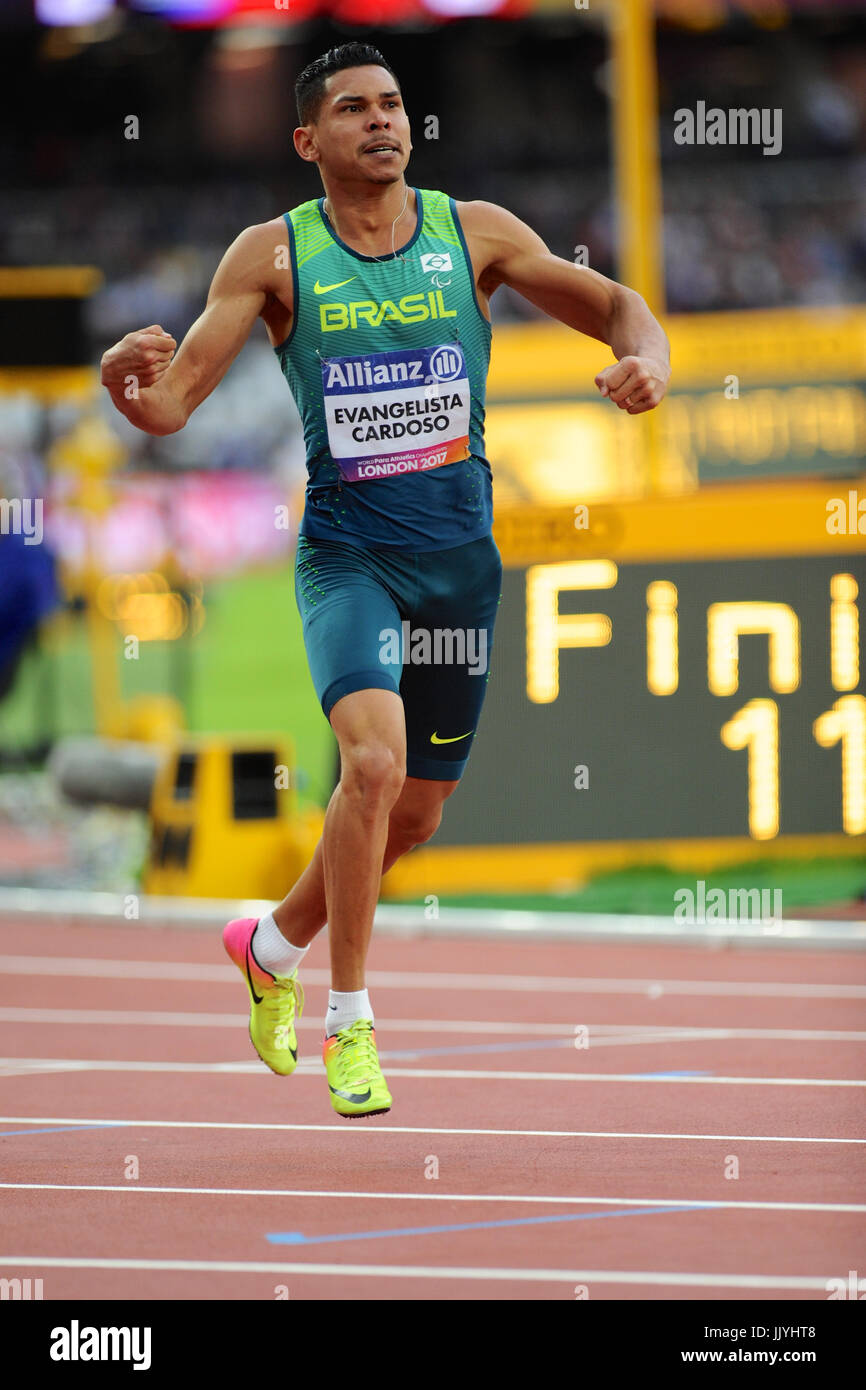 Londres, Royaume-Uni. 20 juillet, 2017. Evangelista Mateus Cardoso (BRA) à la mise sous tension après avoir remporté le 100m Hommes T37 au final le monde Para athlétisme championnats dans le stade de Londres, Queen Elizabeth Olympic Park. Moment de Cardoso 12.34s'était le meilleur moment qu'il a réalisés dans cette saison. Crédit : Michael Preston/Alamy Live News Banque D'Images