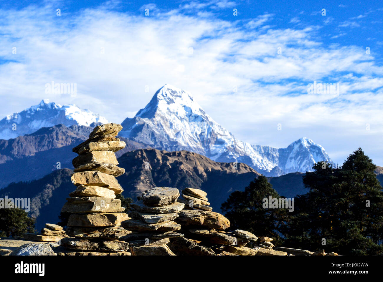 Cairn sur l'Annapurna trekking trail Banque D'Images