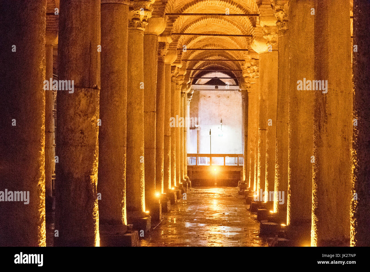 La forêt de colonnes de la Citerne Basilique, situé à Istanbul, Turquie. Banque D'Images