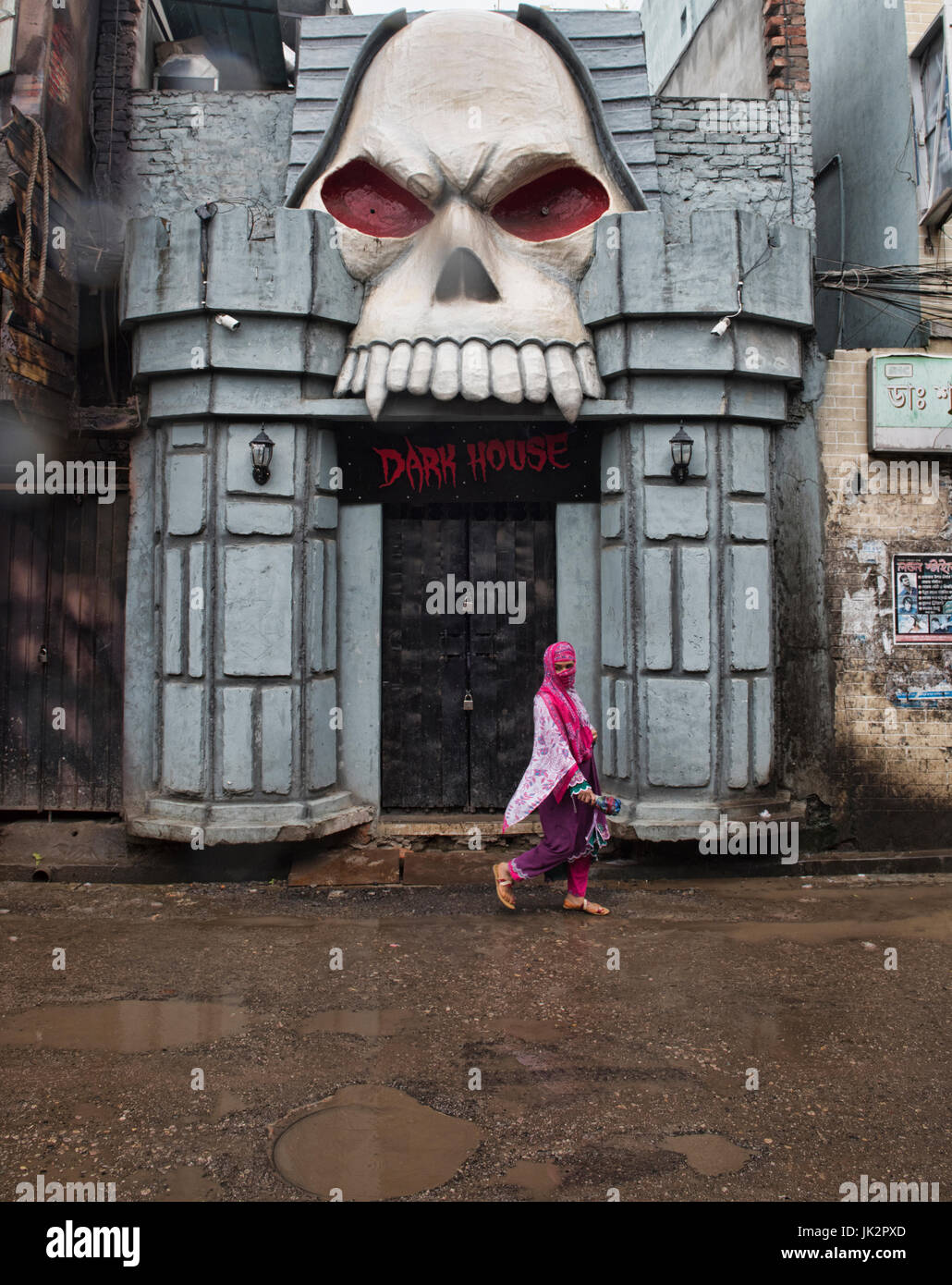 Femme et Ghoul, Dhaka, Bangladesh Banque D'Images
