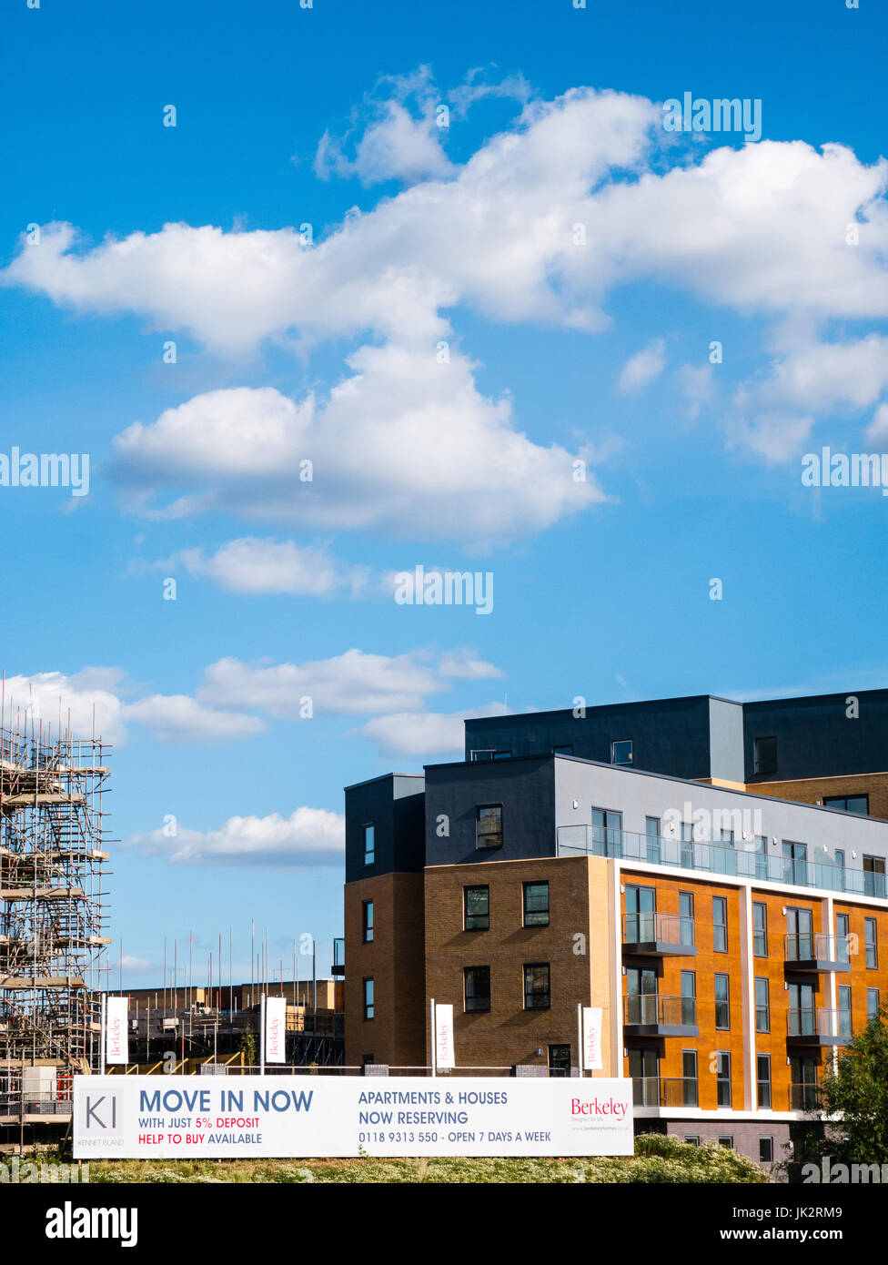 Le développement du logement, de l'île de Kennet Kennet Island, Reading, Berkshire, Angleterre Banque D'Images