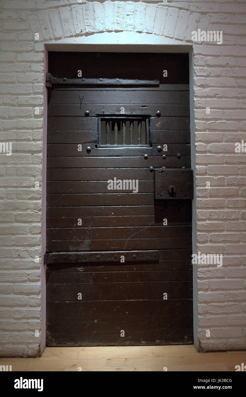 Cellule de prison porte prison Photo Stock - Alamy