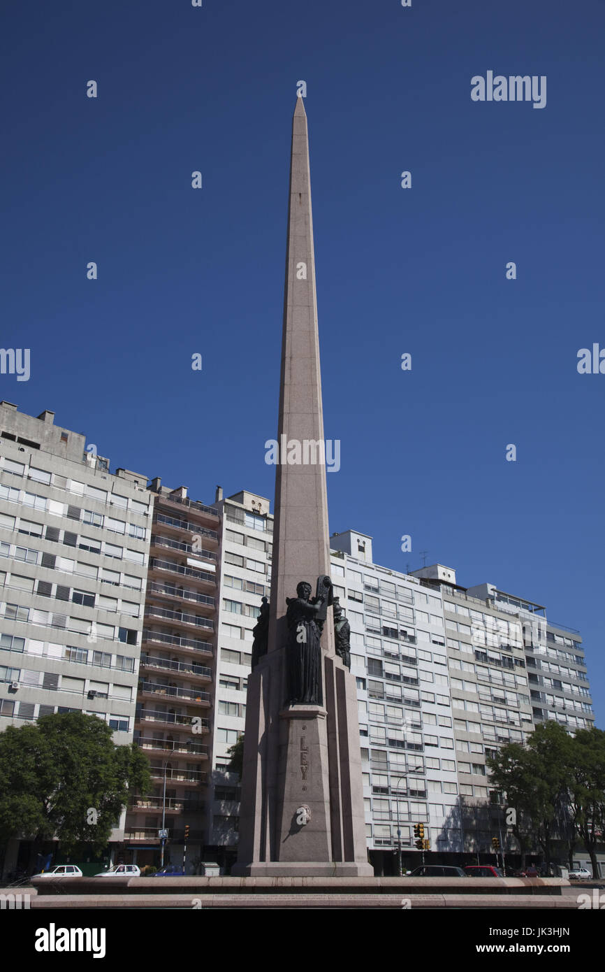 L'Uruguay, Montevideo, El Obelisko sur l'Avenida 18 de Julio Banque D'Images