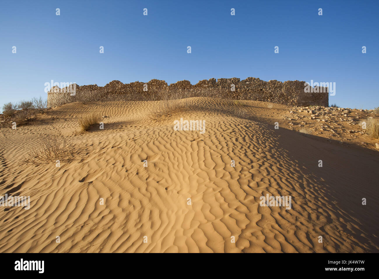 La Tunisie, Ksour, Ksar Ghilane, Grand Erg Oriental Désert, ruines de l'époque romaine fort Tisavar Banque D'Images