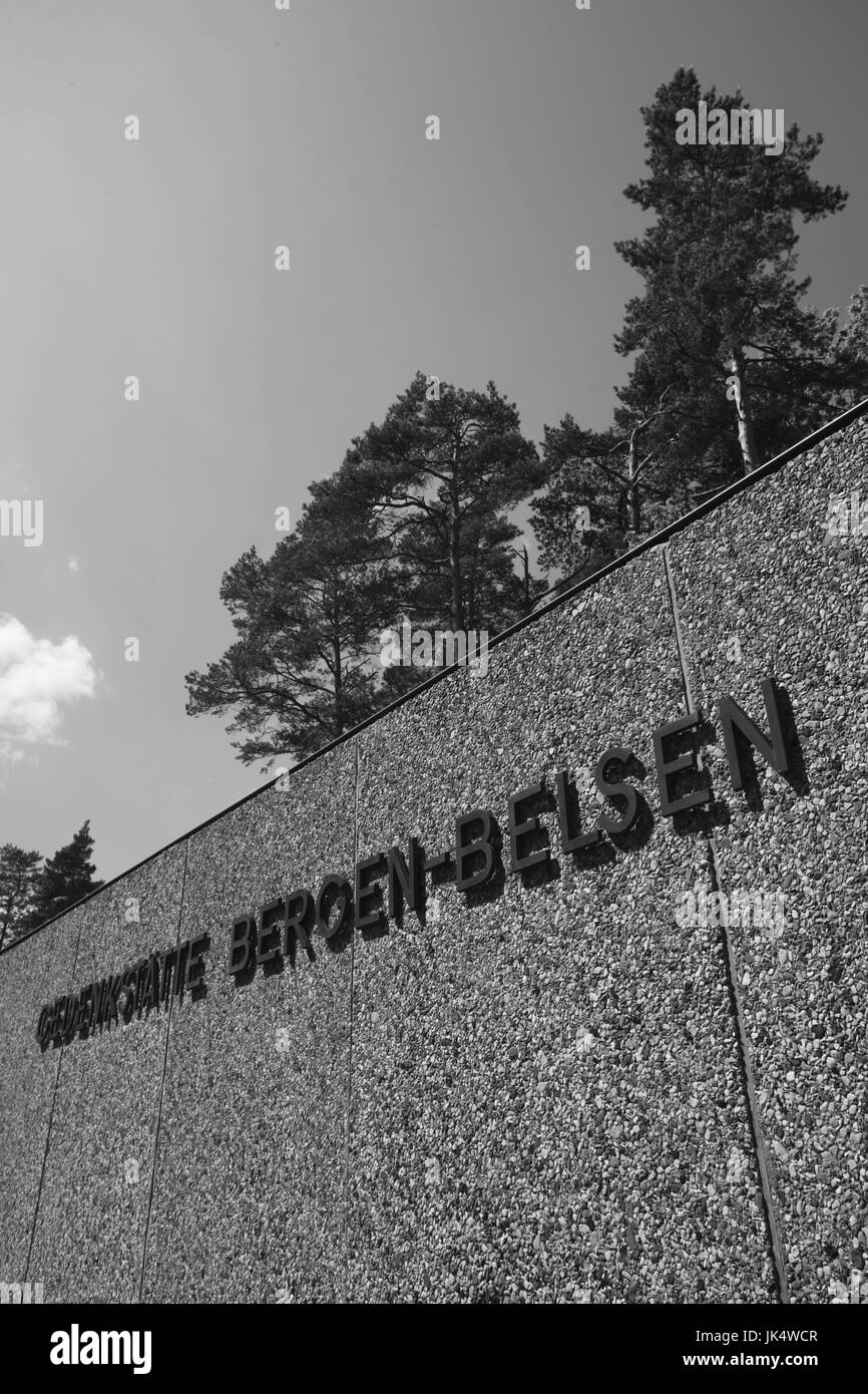 Allemagne, Niedersachsen, Bergen-Belsen WW2, camp de concentration, Memorial, signe, Banque D'Images