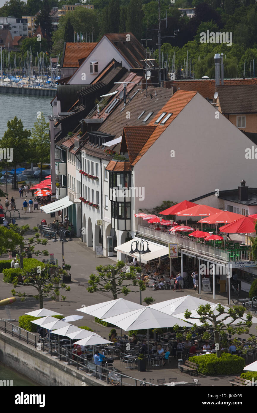 L'Allemagne, le Bade-Wurtemberg, la région du lac de Constance, Friedrichshafen, le front de mer le long de la rue, Seestraße, Banque D'Images