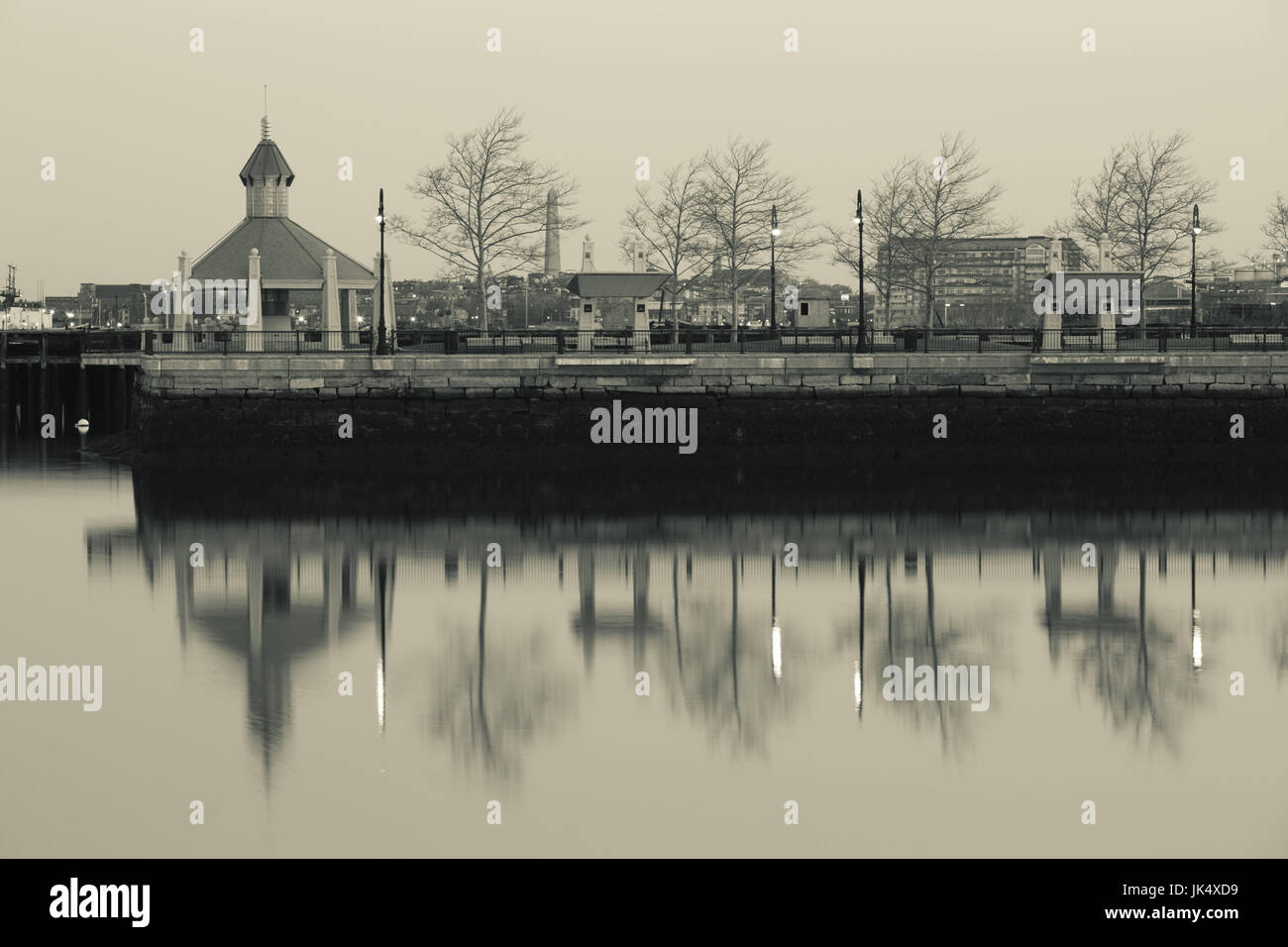 États-unis, Massachusetts, Boston, East Boston Waterfront Park, l'aube, Banque D'Images