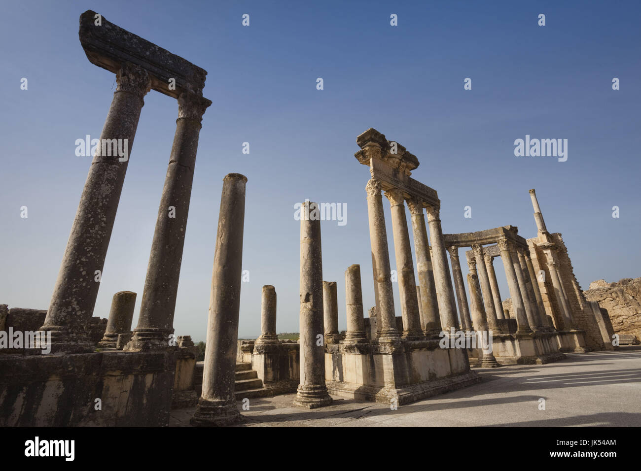 La Tunisie, centre-ouest de la Tunisie, de l'ère romaine Dougga, ruines de la ville, site de l'Unesco, Théâtre Banque D'Images