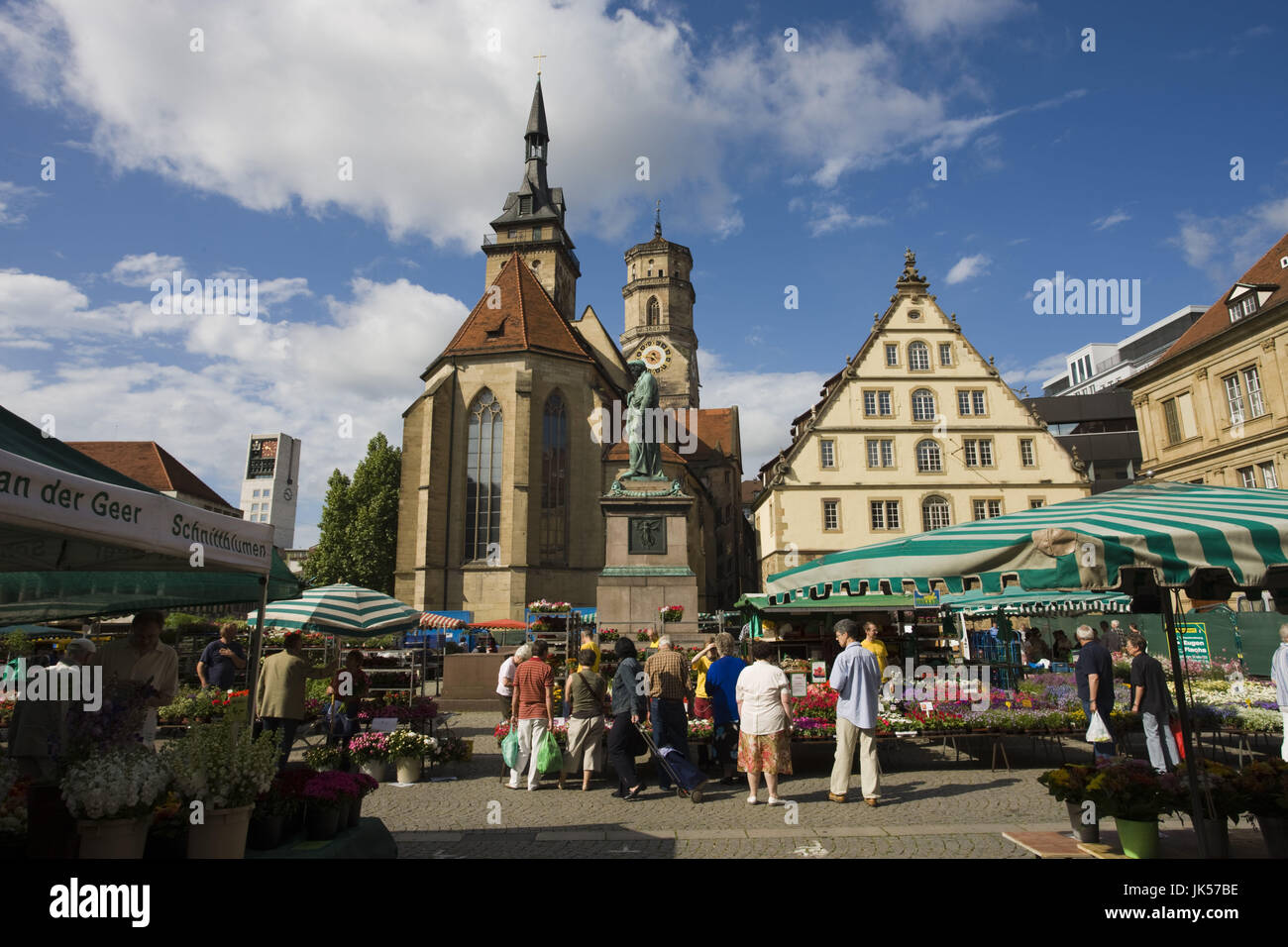 Allemagne, Baden-Württemberg, Stuttgart, marché aux fleurs par le Marstall, Banque D'Images