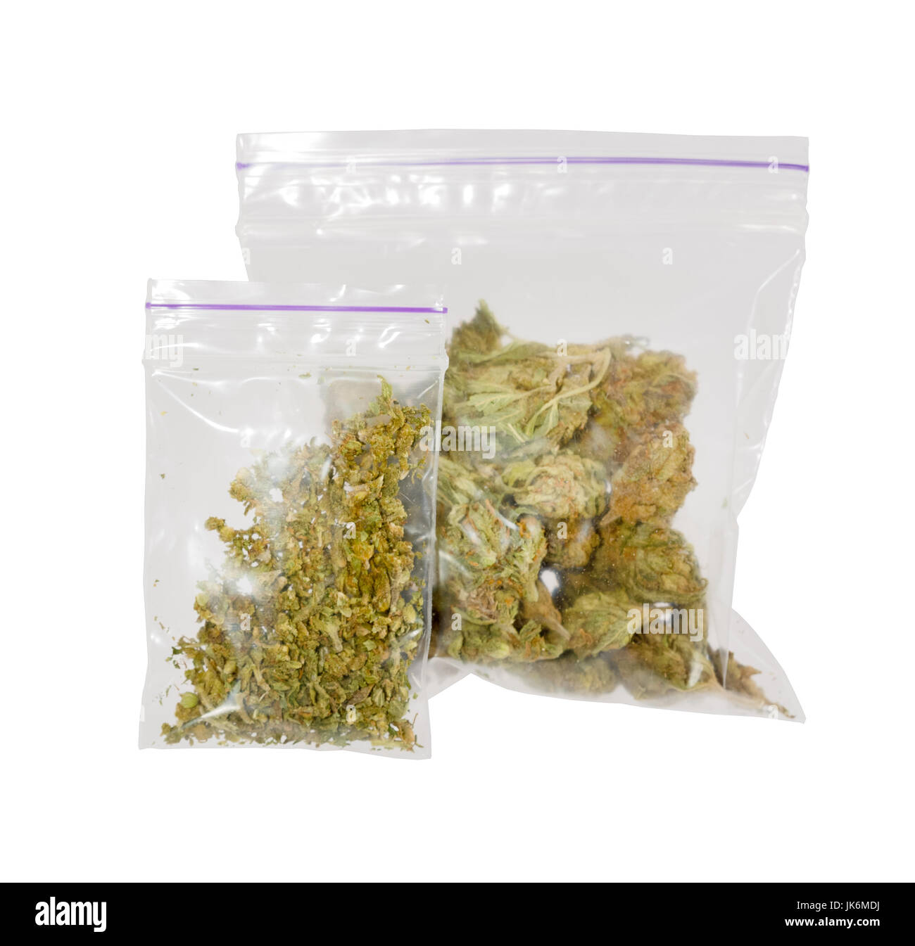 Deux sacs en plastique de cannabis marijuana médicinale . Banque D'Images