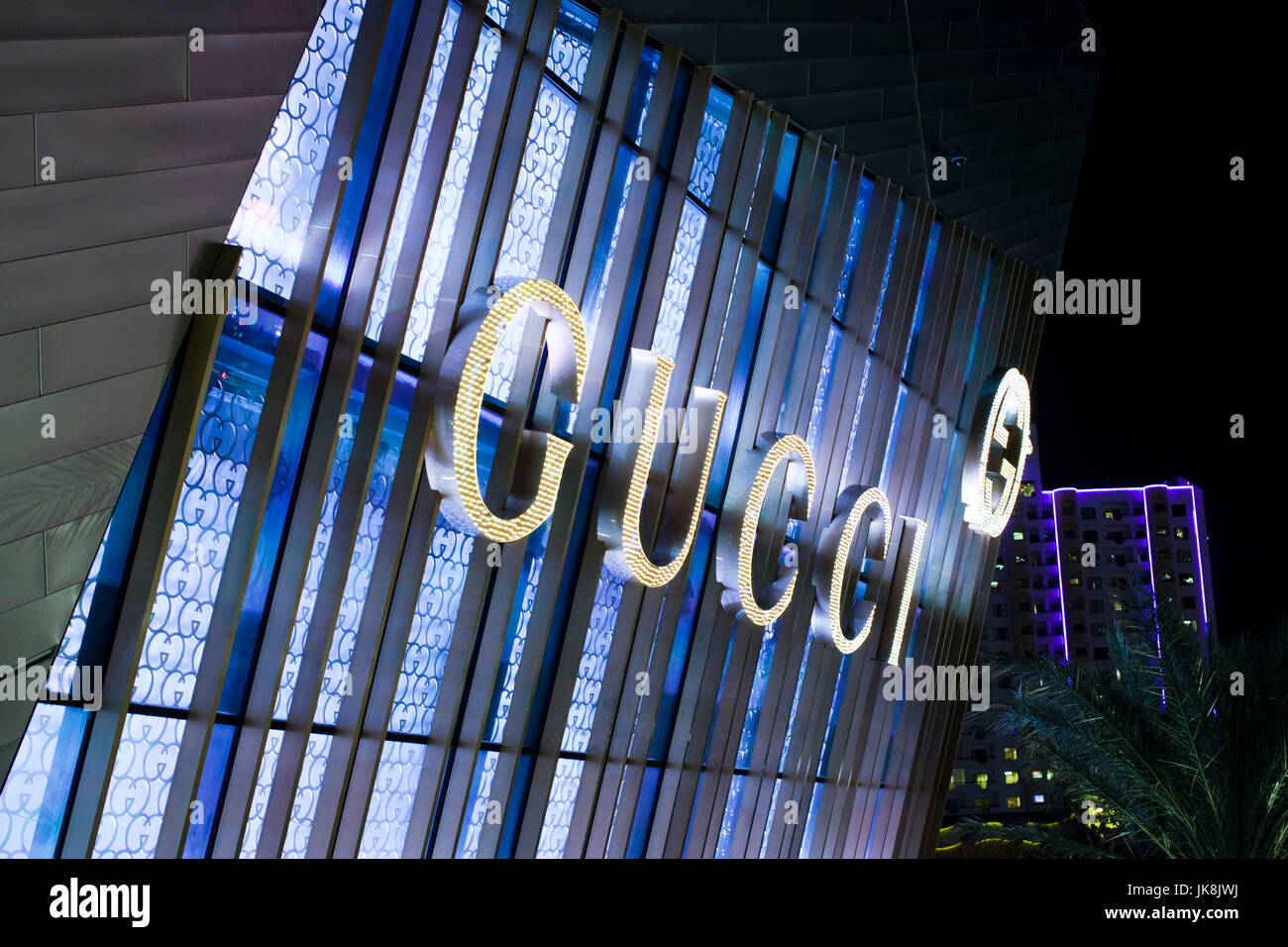 USA, Nevada, Las Vegas, en centre-ville, centre commercial de luxe de cristaux, Gucci Boutique, aube Banque D'Images