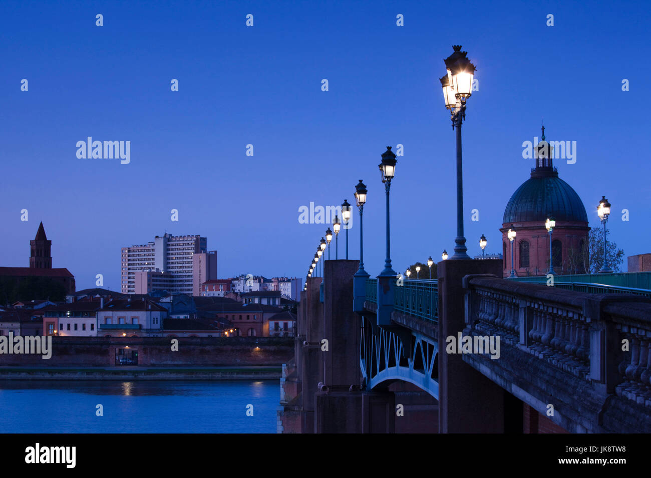 France, Région Midi-Pyrénées, Département, Toulouse, Hôpital de la Grave et le Pont St-Pierre, Dawn Banque D'Images