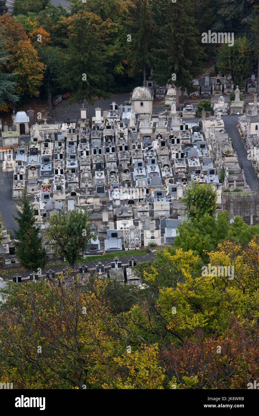 France, Auvergne, Haute-Loire, Puy-en-Velay, le cimetière vue depuis le Rocher Corneille Banque D'Images