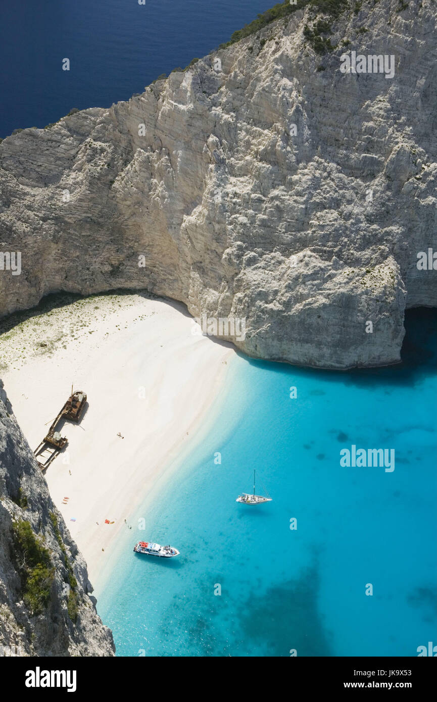 Spanien, Ionische Inseln, Insel, Zakynthos Shipwreck Beach, Boote, von oben, Europa, Reiseziel, Mittelmeerinsel, Meer, Mittelmeer, Felsen, Felsküste, Bucht, Strand, Adria, Schiffsrack, Rack, ankern de Navagio,, Banque D'Images