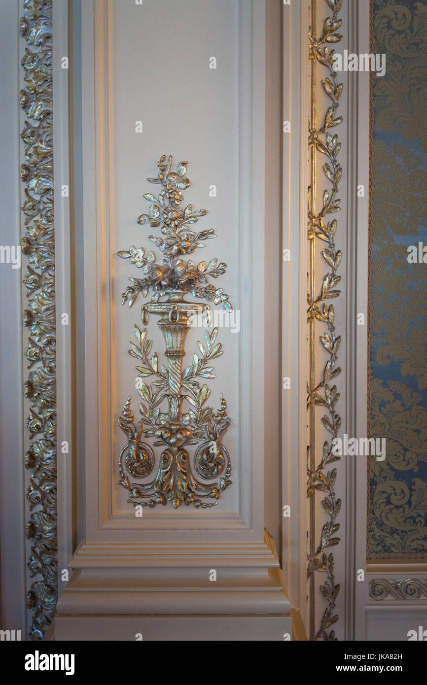 USA, Floride, Palm Beach, le Musée Flagler, initialement accueil de Henry Flagler, Floride développeur, détail de la feuille d'aluminium peint, l'aluminium étant plus précieux que l'or à l'époque de la construction en 1902 ! Banque D'Images