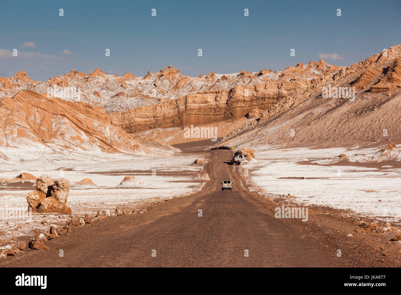 Chili, Désert d'Atacama, San Pedro de Atacama, Valle de la Luna, Valley road Banque D'Images