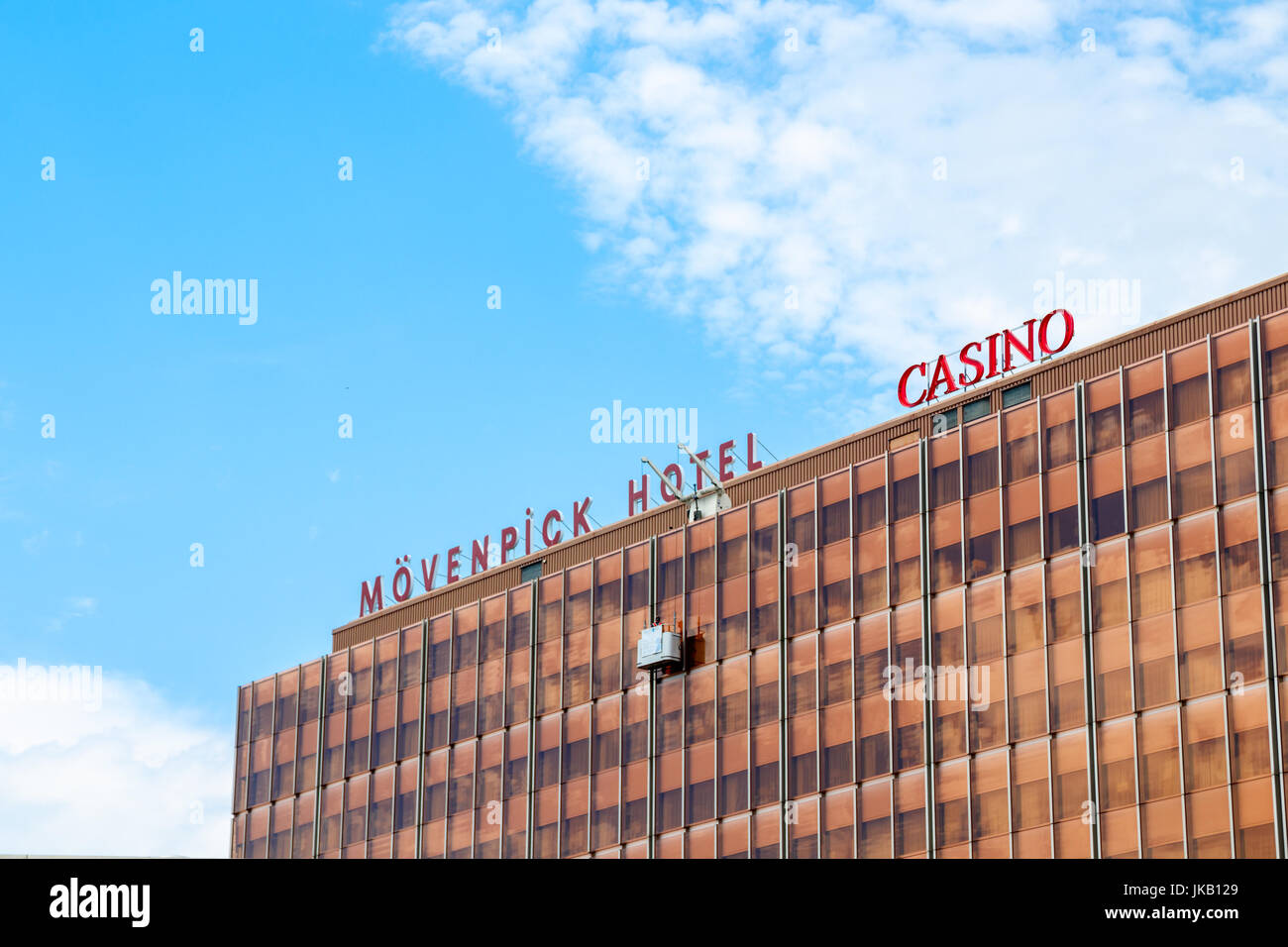 Façade de l'hôtel Movenpick à Genève. Movenpick Hotels & Resorts est une société de gestion hôtelière basée en Suisse. Banque D'Images