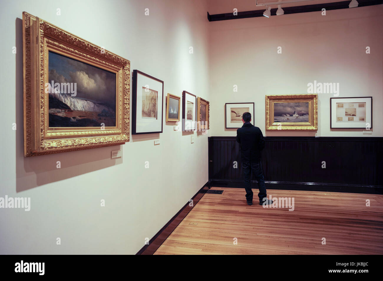 USA, Massachusetts, New Bedford, New Bedford Whaling Museum, galerie de peintures Banque D'Images