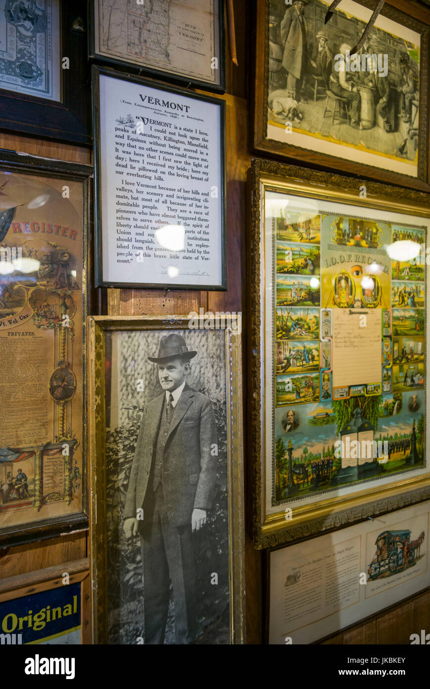 USA, Weston, le Vermont Country Store, le Président Calvin Coolidge encadrés Banque D'Images