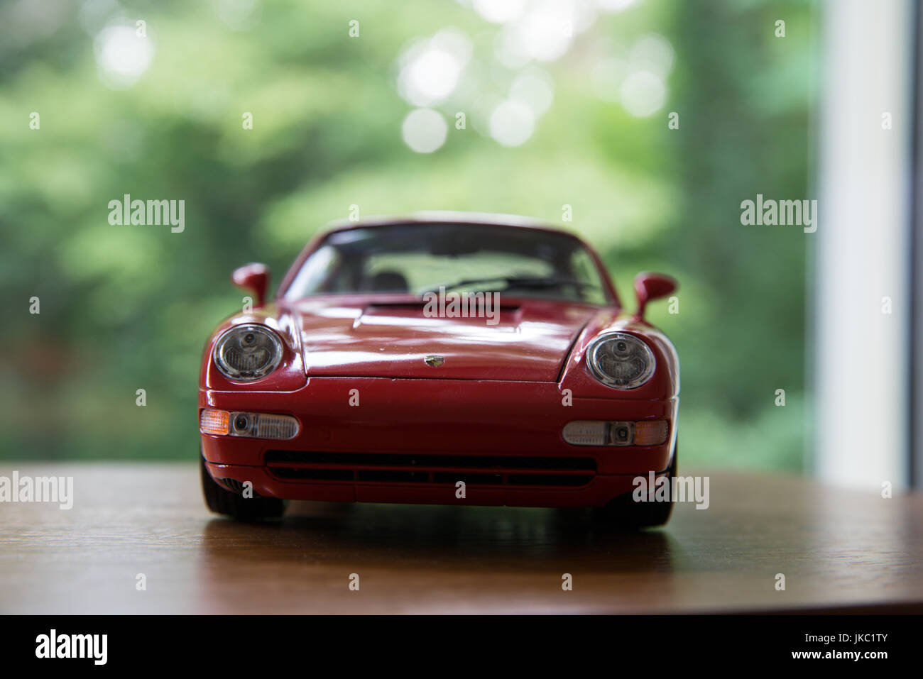 Porsche 911 993 Carrera modèle dans un paysage magnifique Banque D'Images