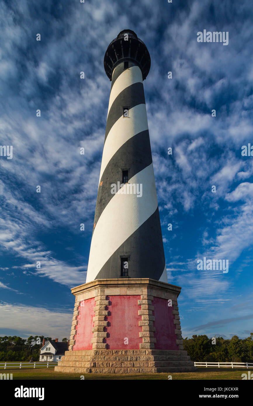 USA, Caroline du Nord, Cape Hatteras National Saeshore, Buxton, Cape Hatteras Lighthouse, b. 1870, la brique la plus haute structure dans l'US Banque D'Images