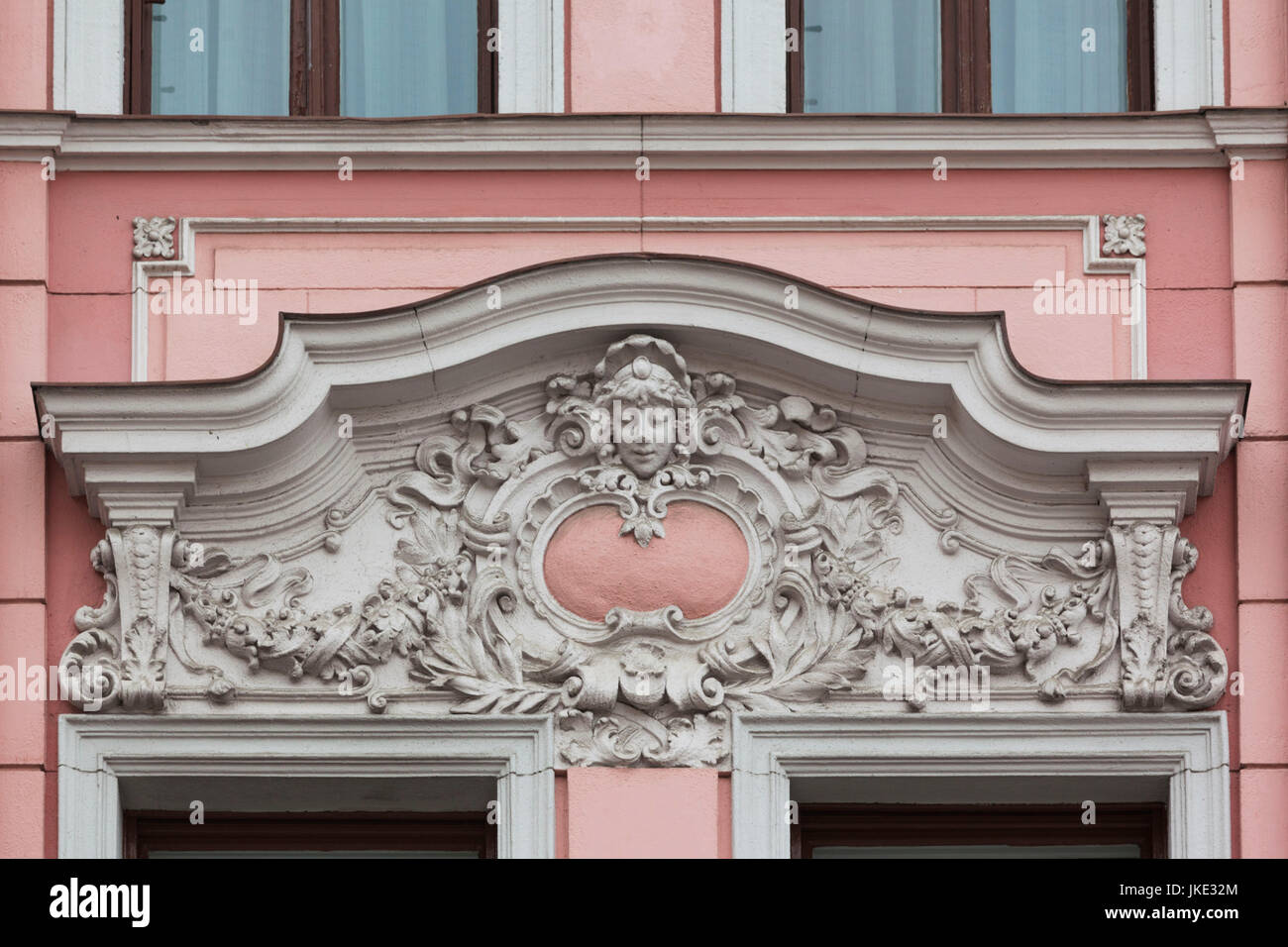 La Roumanie, la Transylvanie, Brasov, Piata Sfatului Square, Édifice de la Banque nationale de Roumanie Banque D'Images