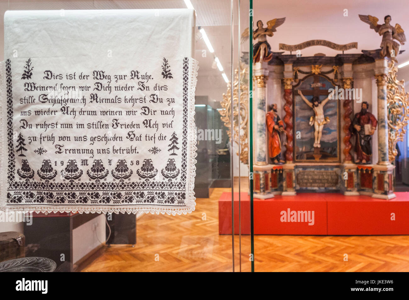 La Roumanie, la Transylvanie, Sibiu, Jean-Claude Rambaud Casa, Musée de l'Église d'Allemands de souche allemande en Roumanie, autel de l'église Banque D'Images