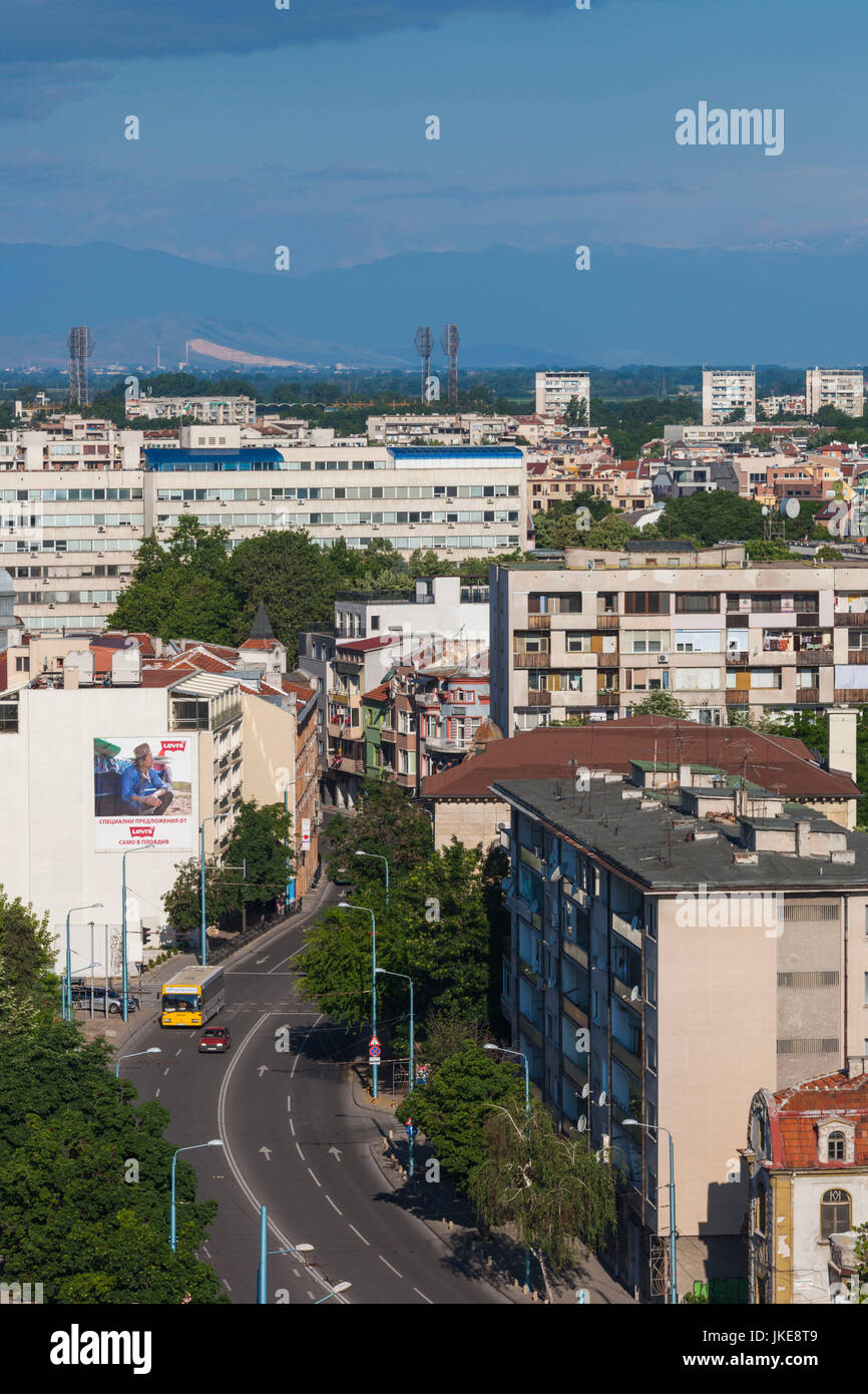 La Bulgarie, le Sud de montagnes, Plovdiv, augmentation de la vue sur la ville le long du boulevard du 6 septembre de Nebet Tepe hill, matin Banque D'Images