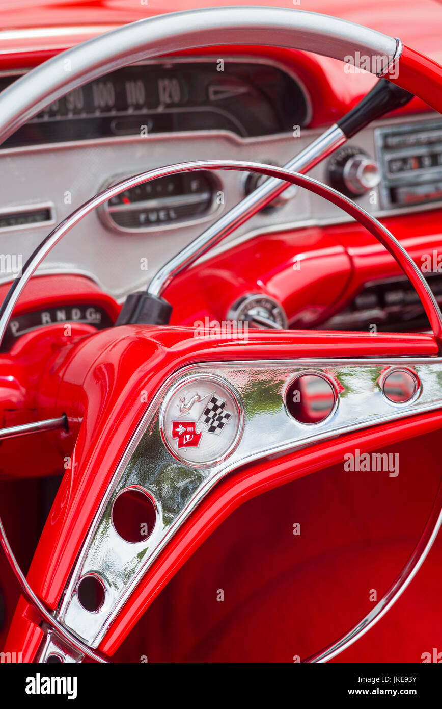 USA, Massachusetts, Cape Ann, Gloucester, Antique car show, intérieur de voitures classiques Banque D'Images