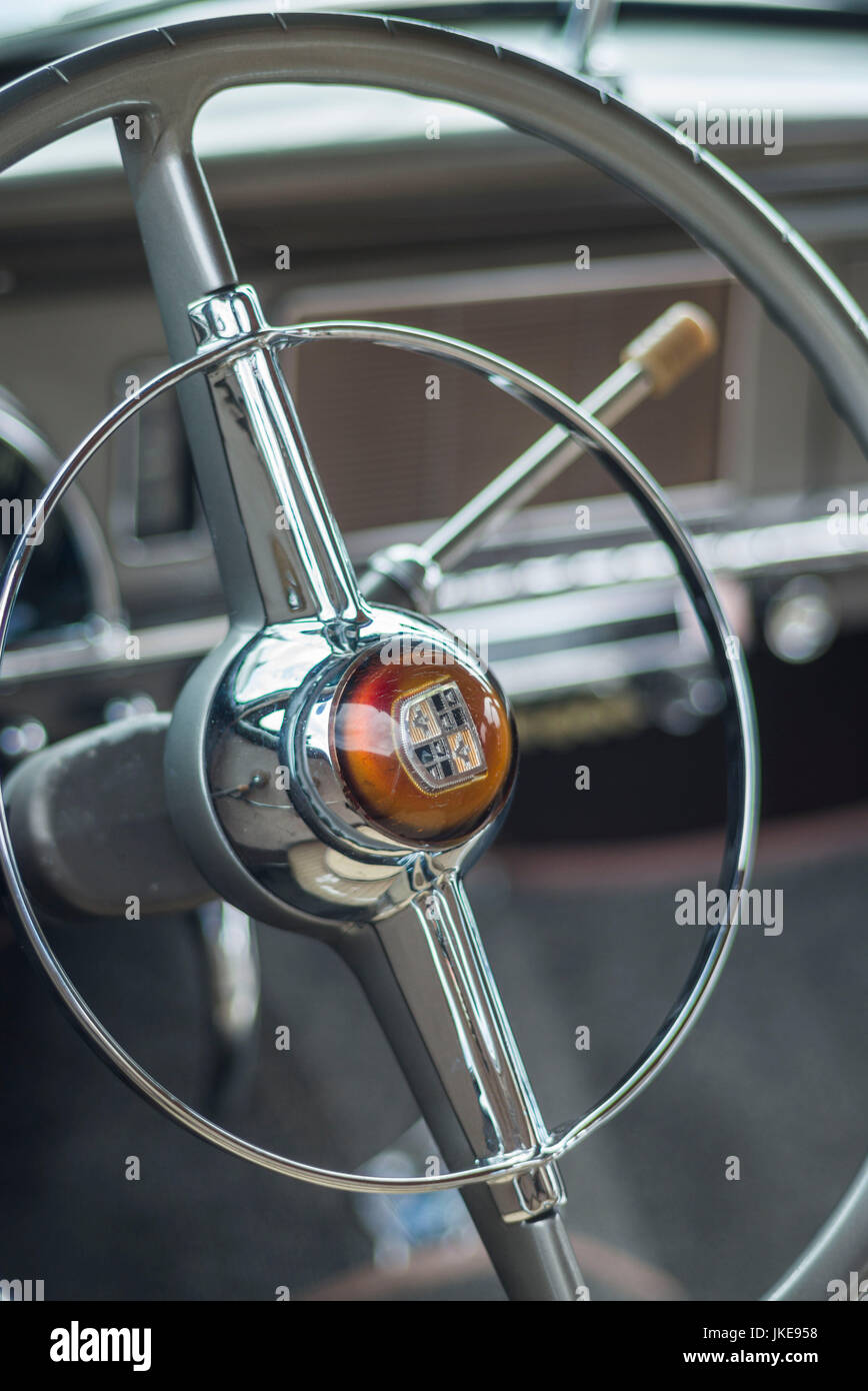 USA, Massachusetts, Cape Ann, Gloucester, Antique car show, intérieur de voitures classiques Banque D'Images