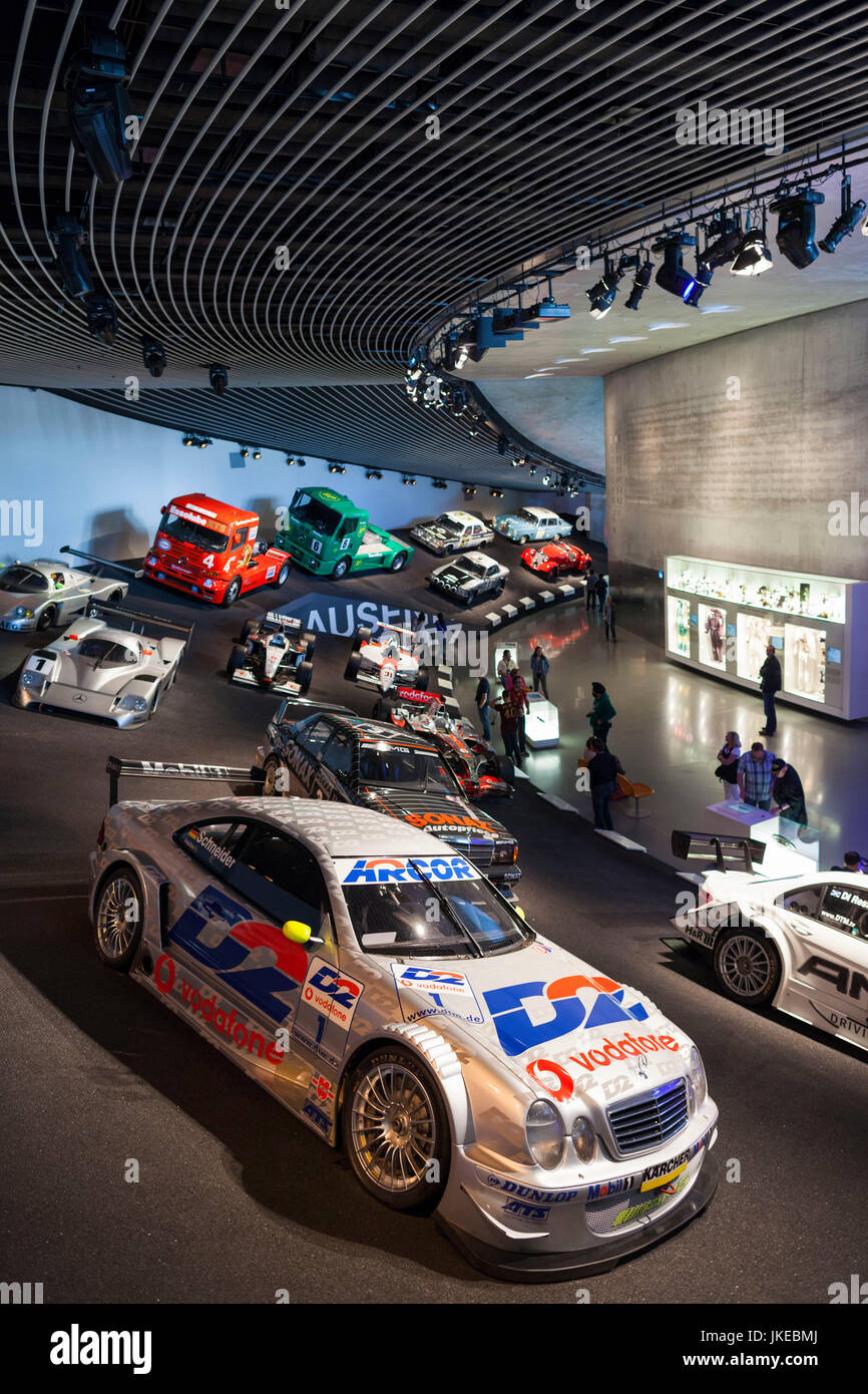 Allemagne, Bade-Wurtemberg, Stuttgart - Untertuerkheim, Musée Mercedes-Benz Mercedes, voitures de course Banque D'Images Allemagne, Bade-Wurtemberg, Stuttgart - Untertuerkheim, Musée Mercedes-Benz Mercedes, voitures de course Banque D'Images