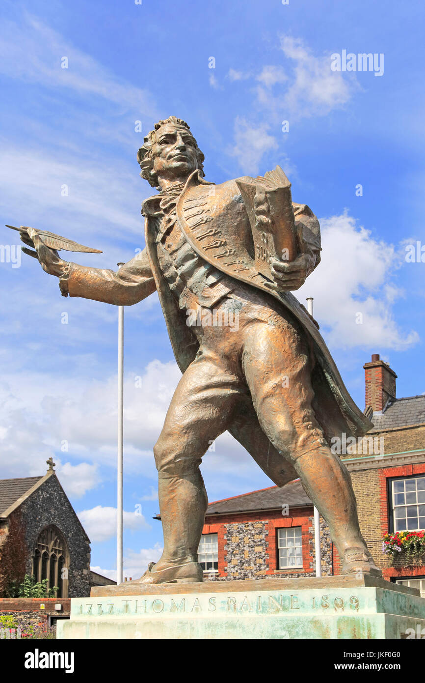 Thomas Paine statue sculpture, 1737-1809, Thetford, Norfolk, England, UK Banque D'Images