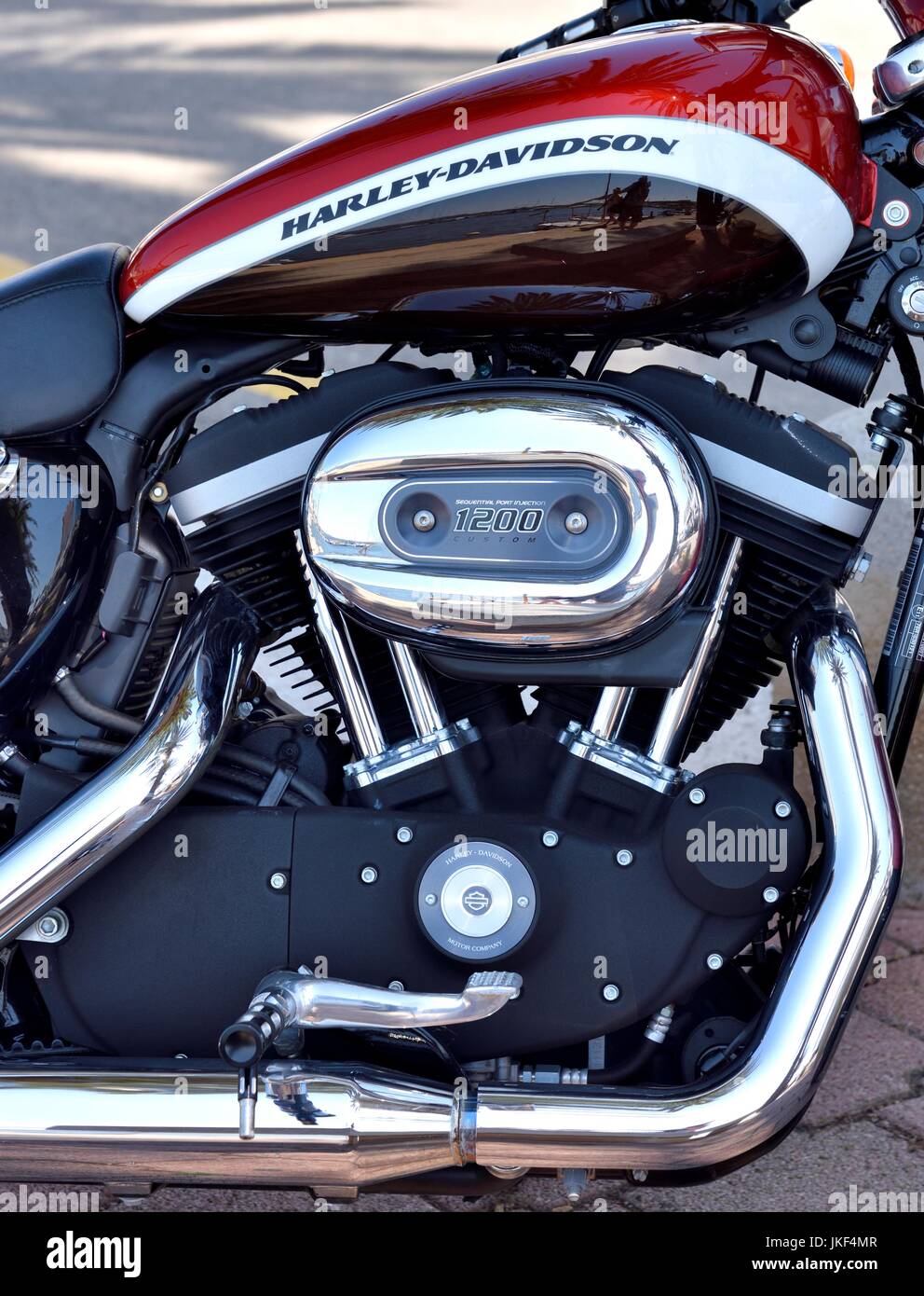 Harley davidson 1200 custom Banque de photographies et d’images à haute ...