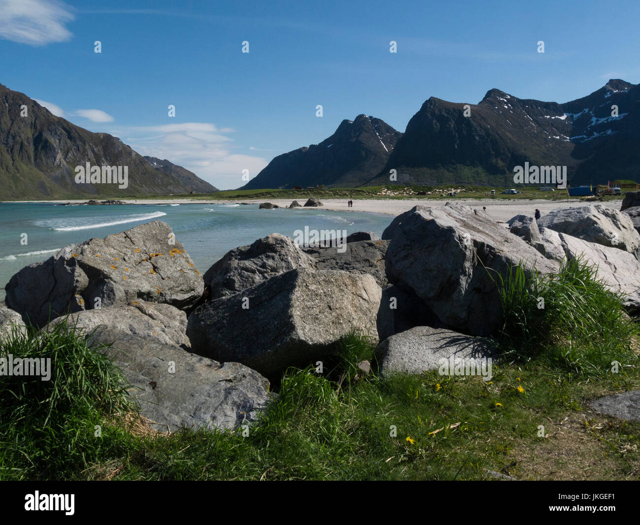 Sable blanc eau turquoise magnifique de Skagsander Beach l'île de Flakstadøy Norvège Lofoten Banque D'Images