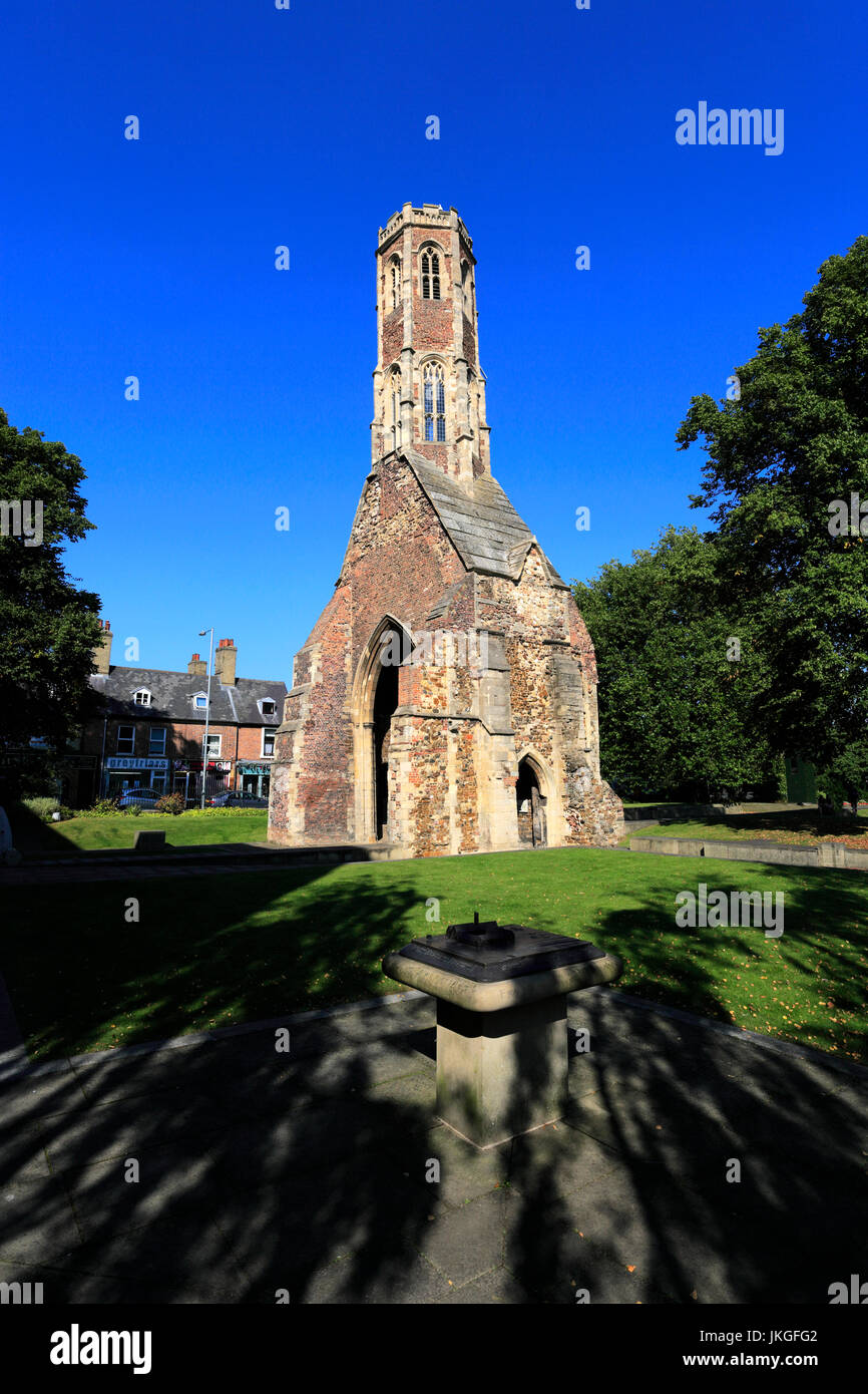 L'été ; un tour de Greyfriars couvent franciscain ; Kings Lynn ville, comté de Norfolk, en Angleterre, Royaume-Uni Banque D'Images