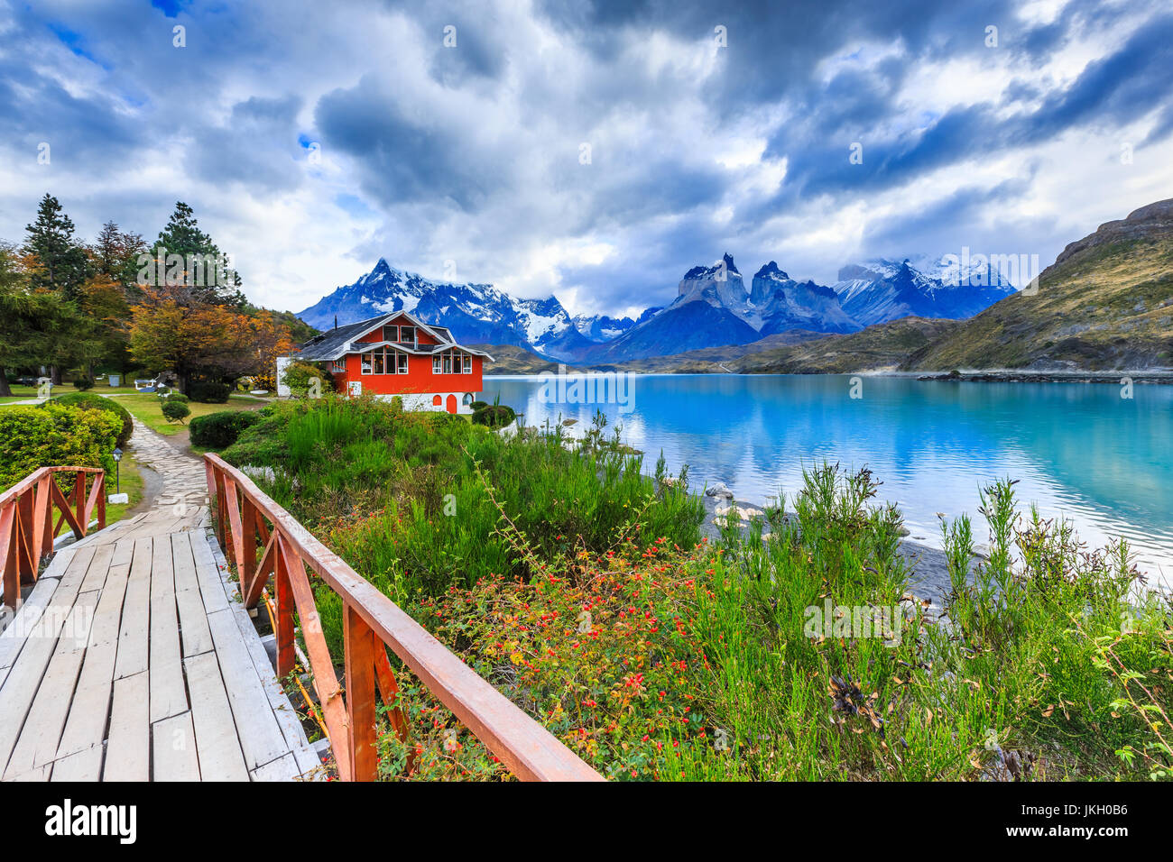 Parc National Torres del Paine, Chili. Le Lac Pehoe. Banque D'Images