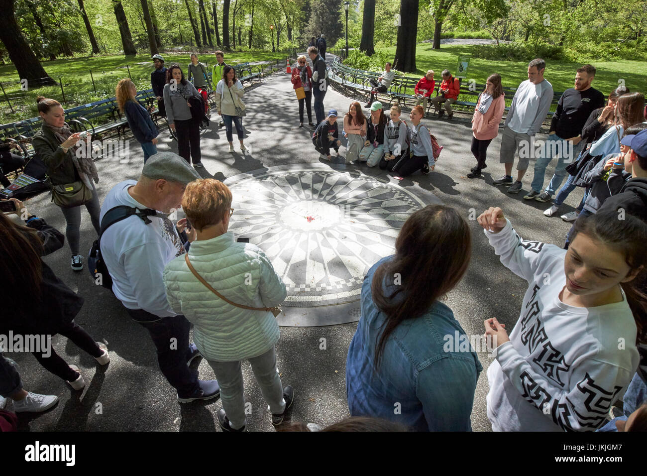 Imaginez mosaic dédié à John Lennon dans Central Park New York USA Banque D'Images