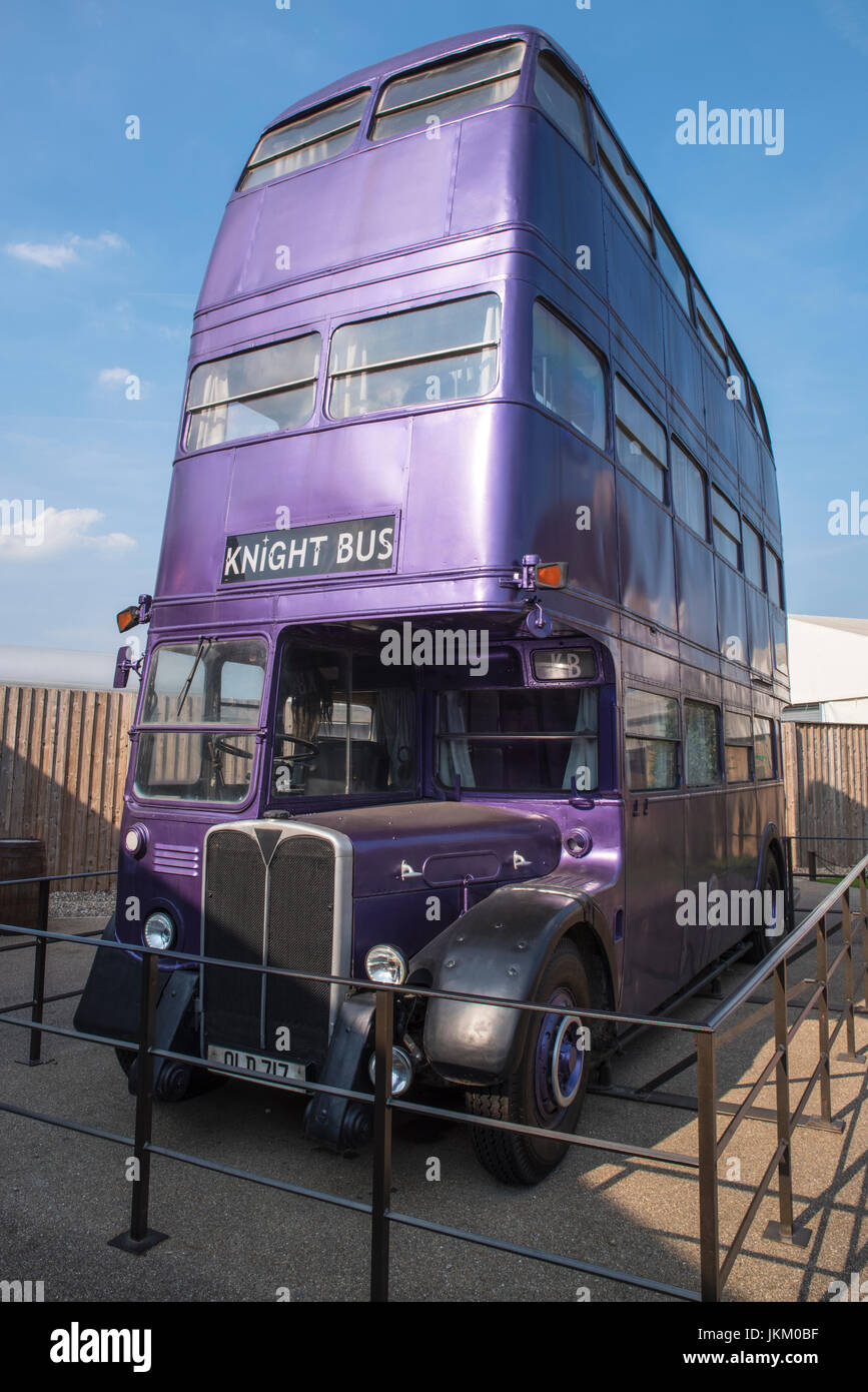 UK, LEAVESDEN - 19 juin 2017 : Le Chevalier Bus à la réalisation d'Harry Potter Studio tour à la Warner Bros Studios Leavesden en, RU, le 19 juin 20 Banque D'Images