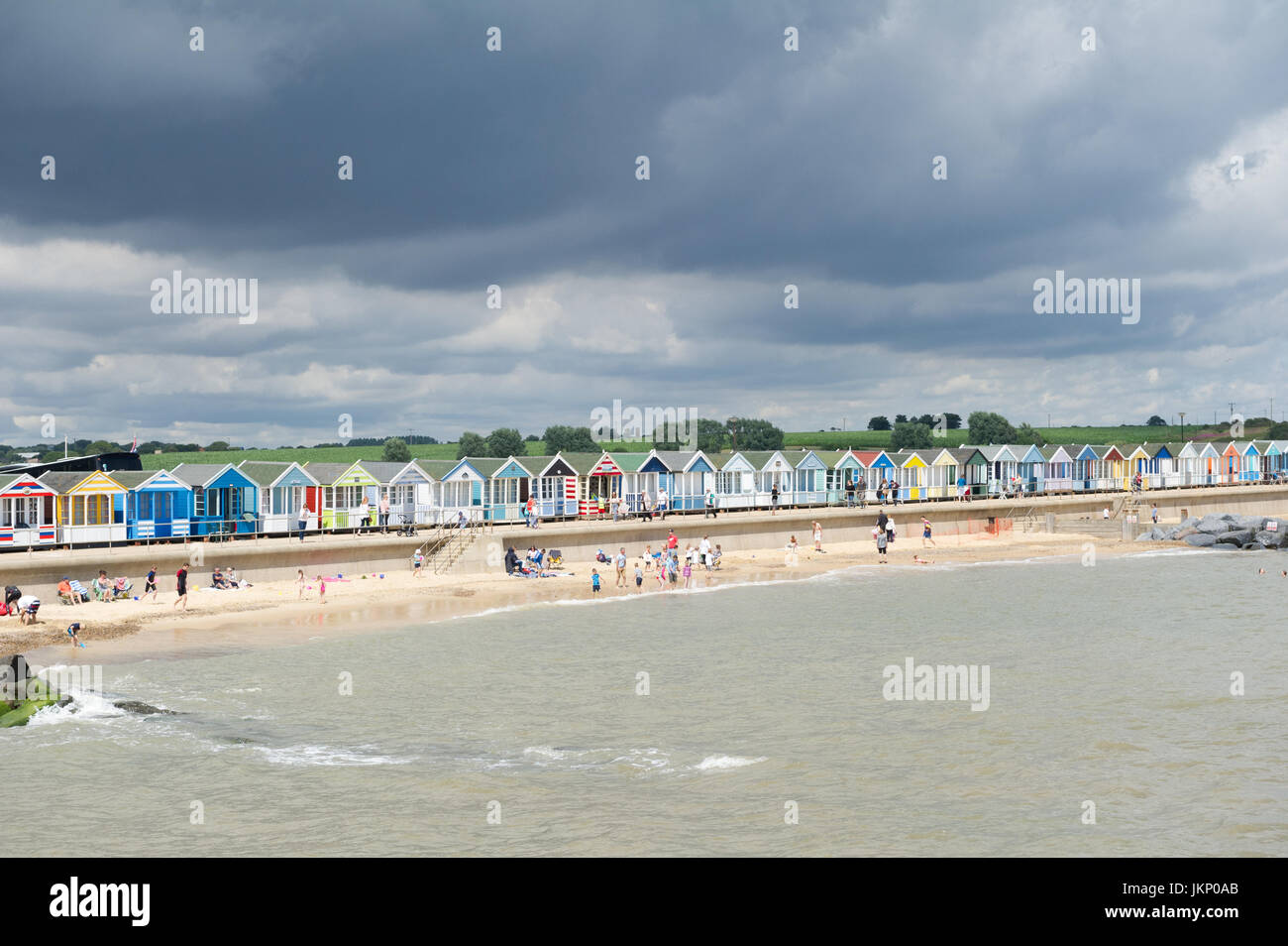 Southwold, Suffolk, UK. 24 juillet, 2017. Menaces sur la plage de Southwold, Norfolk. Alan Beastall/Alamy live News Banque D'Images