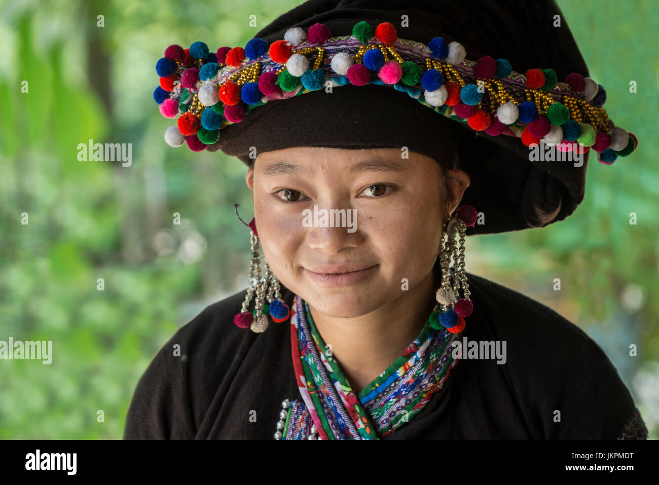 Portrait d'une femme de la tribu H'Mong la vallée de Sapa Vietnam Banque D'Images